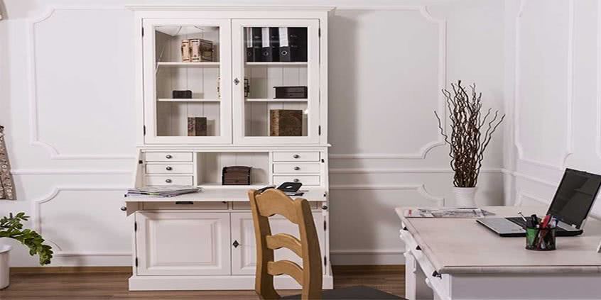 Zaaranżuj bibliotekę we własnym domu, przyda Ci się witryna!