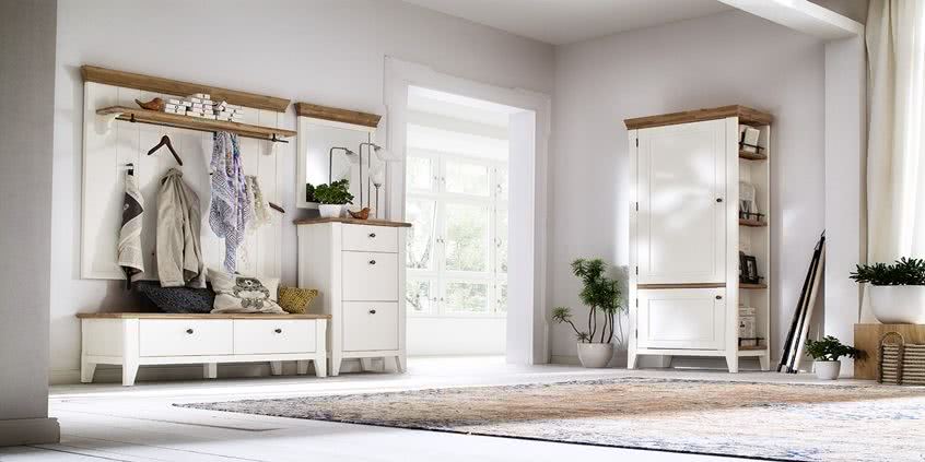 Szafki na buty – niezbędny element każdego przedpokoju