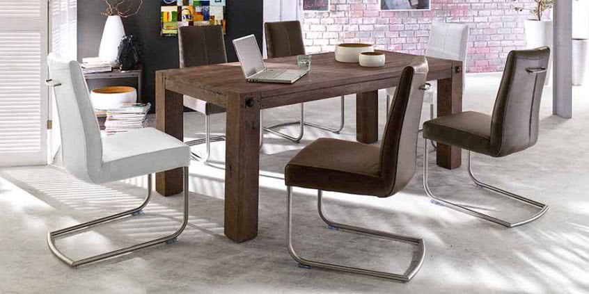 Jak pielęgnować meble z drewna?