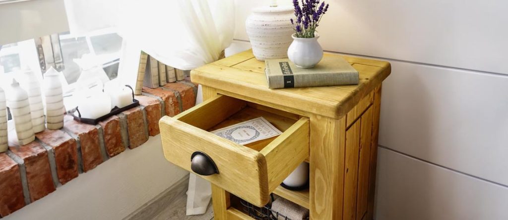 Tradycja czy nowoczesność? Jakie szuflady do mebli rustykalnych?