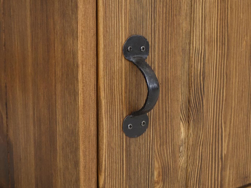 biurka z drewna boho