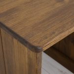biurko z drewna