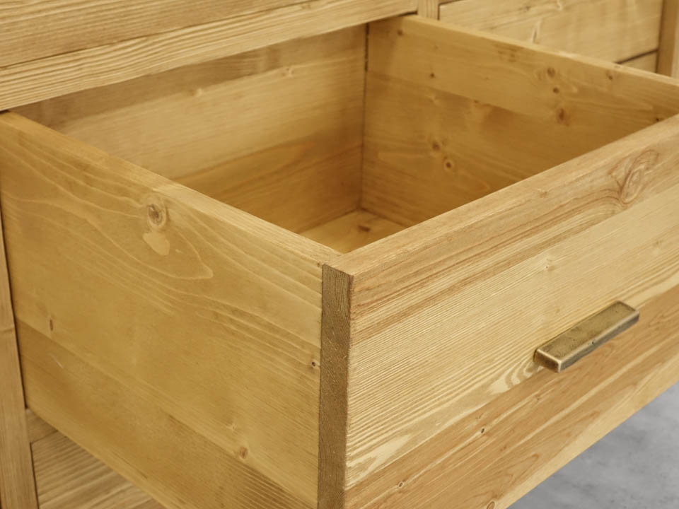 biurko z drewna rustykalne