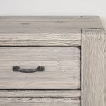 biurko z litego drewna front