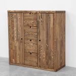 drewniana komoda do salonu