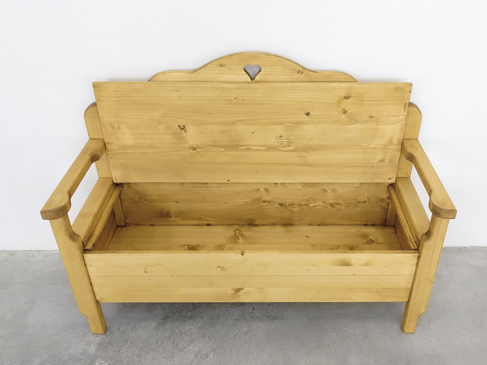 drewniana ławka świerkowa