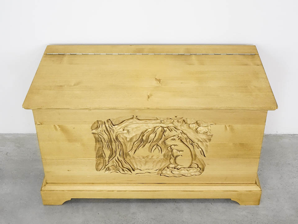 drewniana skrzynia świerkowa