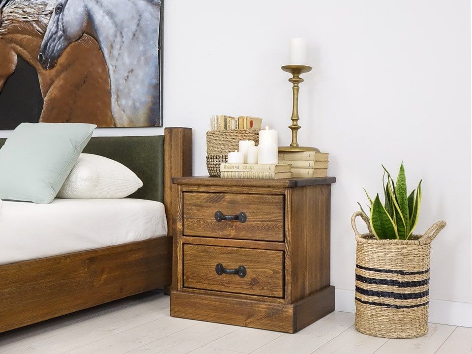 drewniana szafka nocna