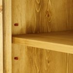 drewniana witryna industrialna