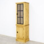 drewniana witryna industrialna