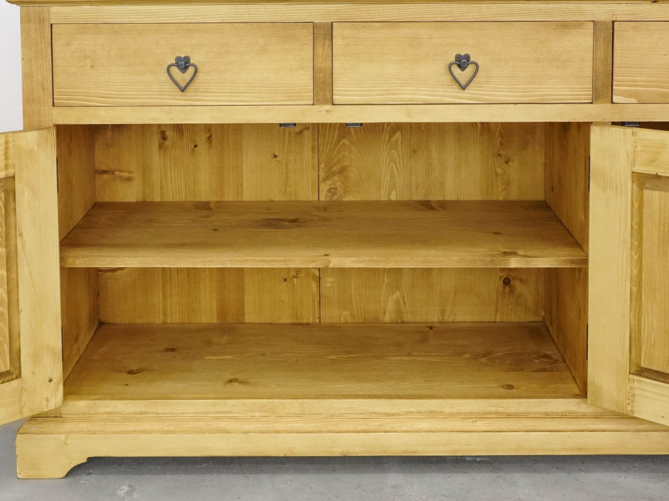 drewniane komody do salonu