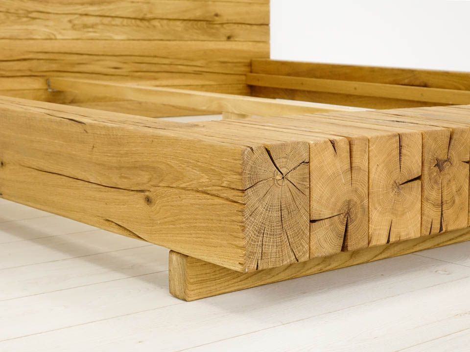 drewniane łóżko dębowe