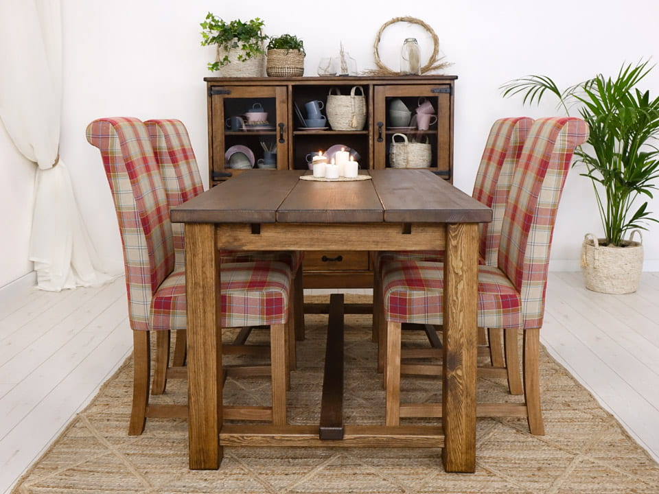 drewniane meble do jadalni rustykalne