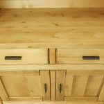 drewniany kredens