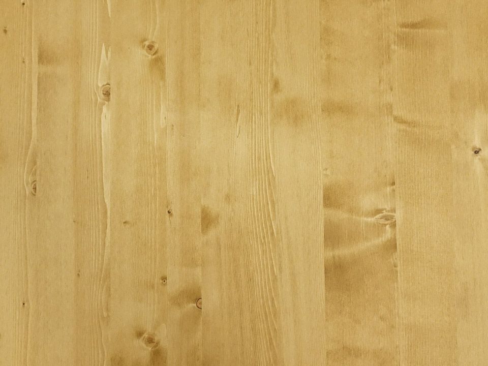 drewniany stół do jadalni