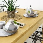 klasyczny stół do jadalni