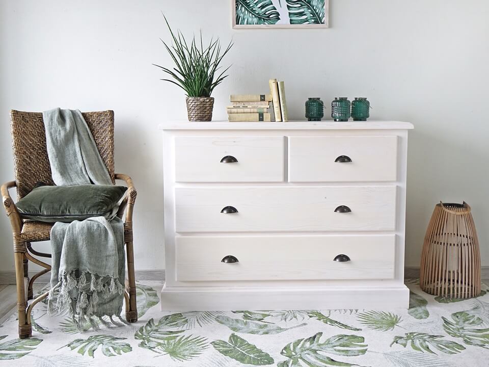 komoda drewniana biała