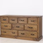 komoda drewniana do salonu