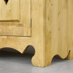 komoda drewniana do salonu