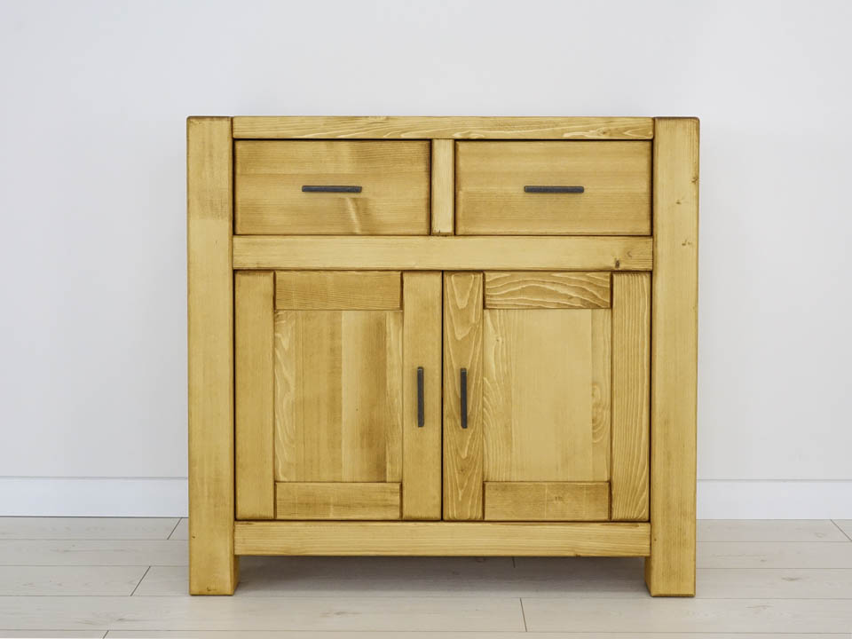 komoda drewniana do sypialni