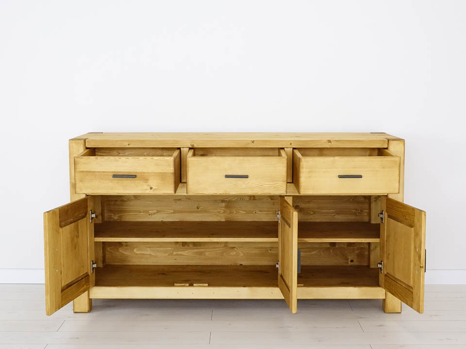 komoda drewniana do sypialni