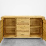 komoda drewniana do sypialni