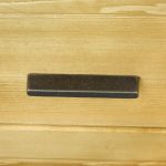 komoda drewniana klasyczna do salonu