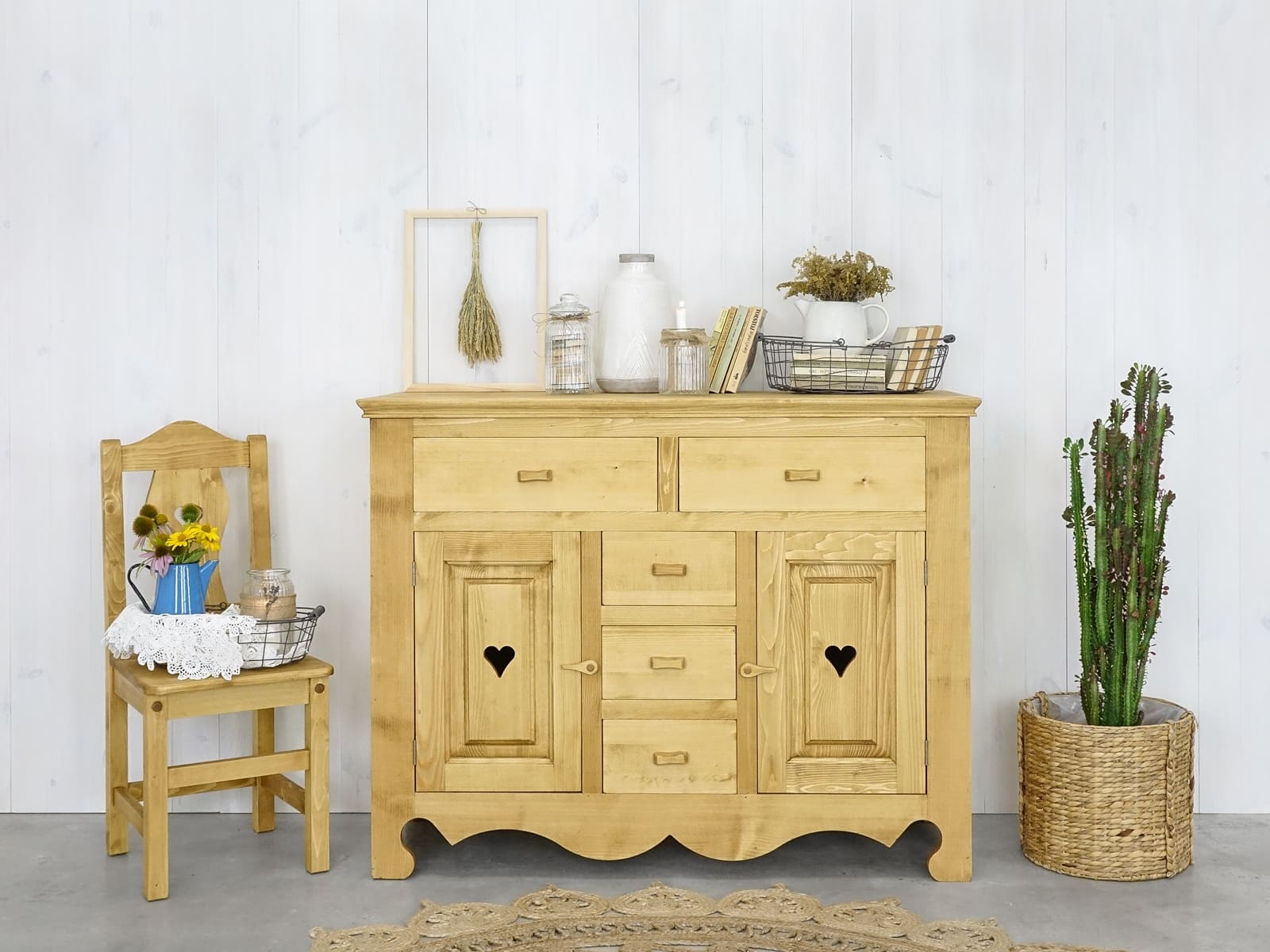 komoda drewniana świerkowa góralska do salonu