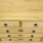 komoda drewniana świerkowa do sypialni góralska