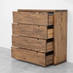 komoda drewniana z szufladami wysoka