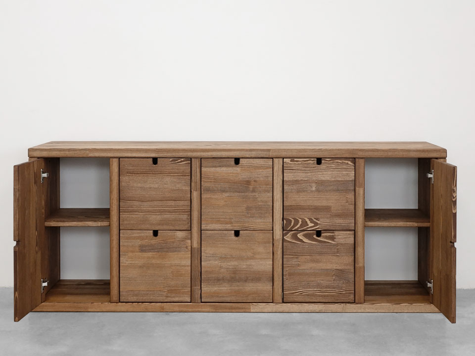 komoda z drewna sosnowego