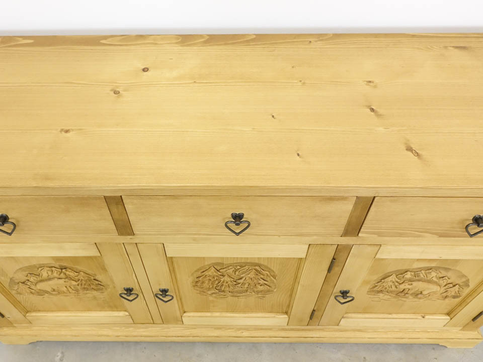 komoda z drewna świerkowego