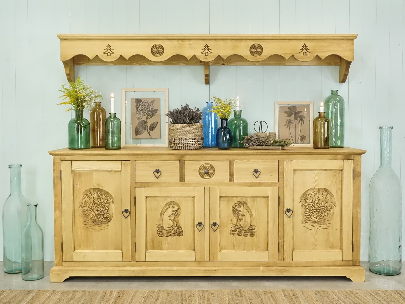 komoda z drewna świerkowego do salonu góralska