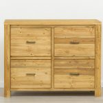 komoda z drewna świerkowego w stylu skandynawskim do salonu