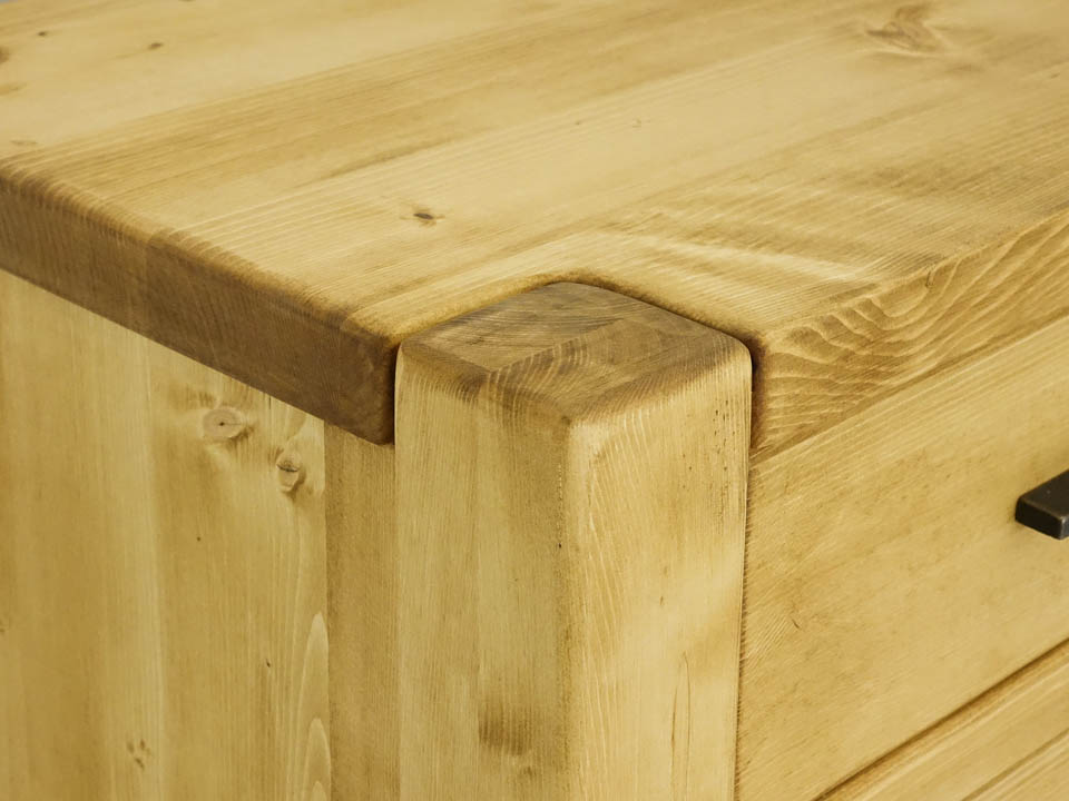 komoda z litego drewna