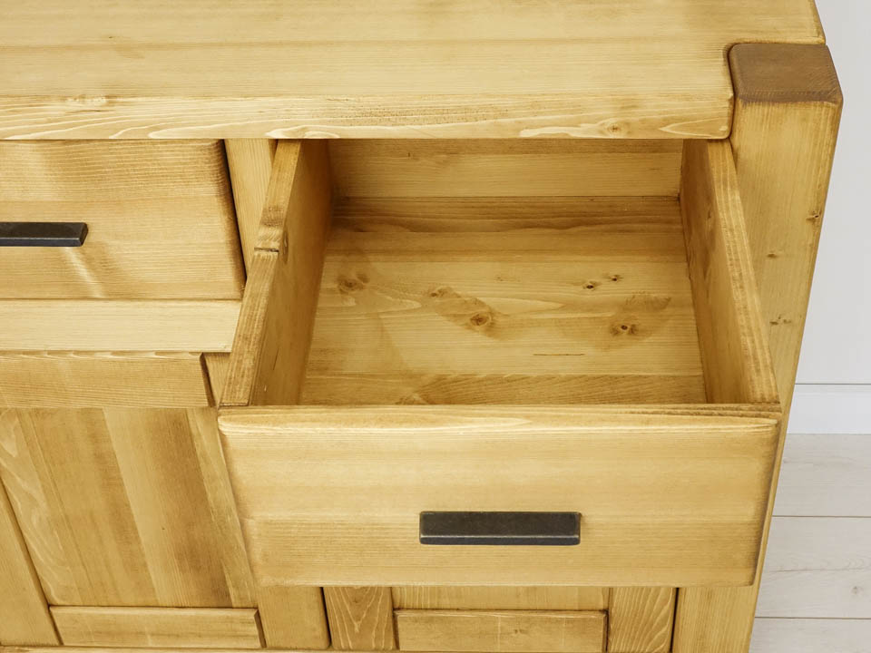 komoda z litego drewna