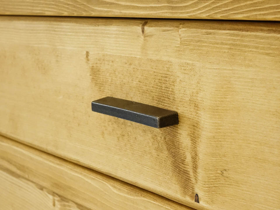 komody z litego drewna