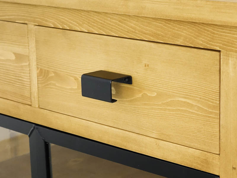 komody z litego drewna