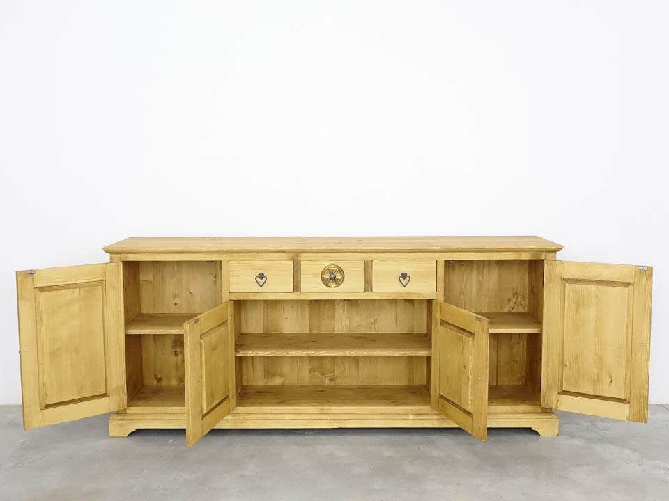 komody z litego drewna