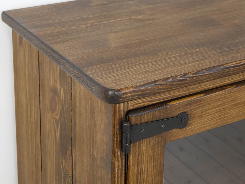 kredens z drewna do jadalni