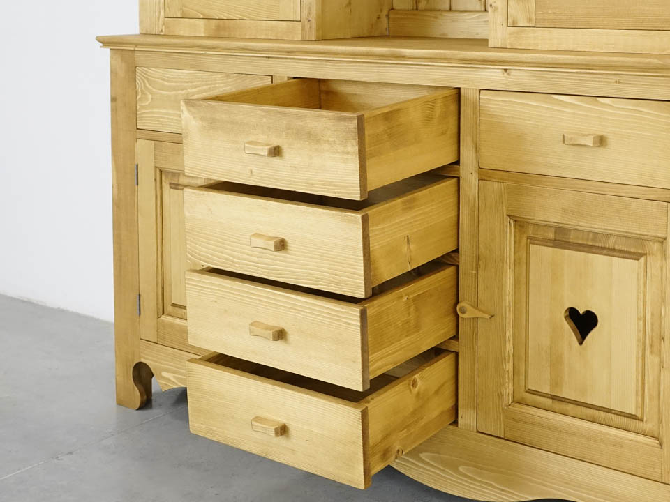 kredens z drewna góralski