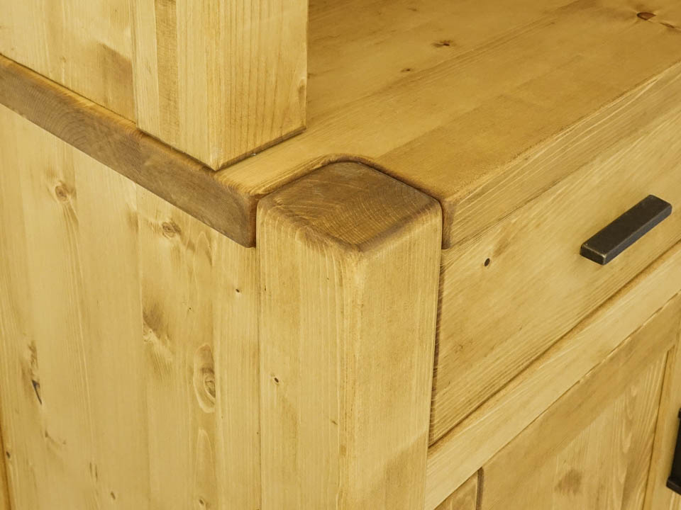 kredens z litego drewna