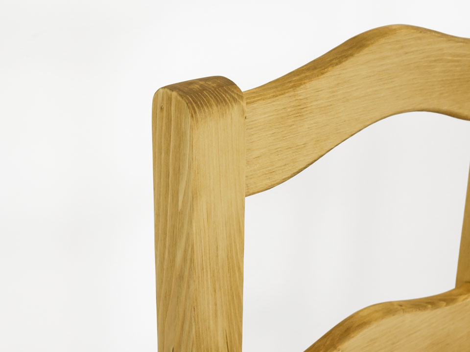 krzesła drewniane rustykalne