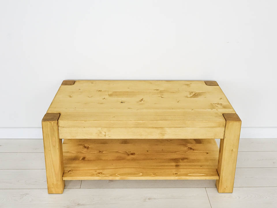 ława drewniana do salonu