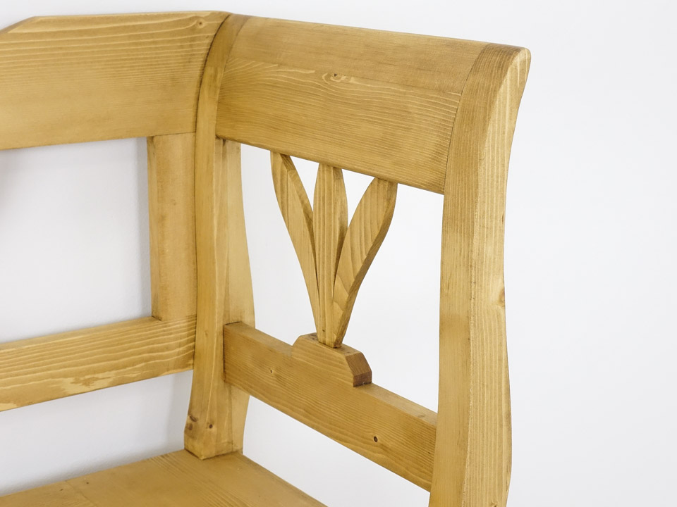 ławka z drewna świerkowego