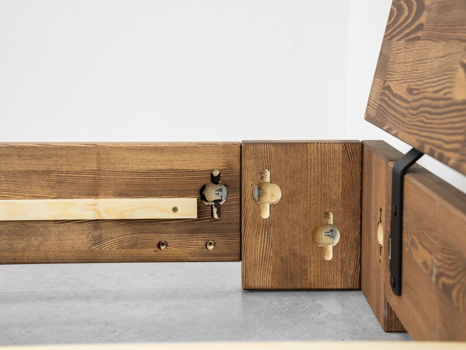 łóżka drewniane klasyczne