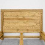 łóżka drewniane z litego drewna