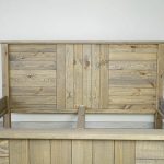 łóżko drewniane bez stelaża i materaca