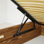 łóżko drewniane nowoczesne