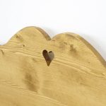 łóżko drewniane świerkowe zdobione